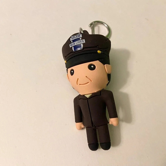 Disney Hocus Pocus Series 2 Keychain Figures  Set of 2 Bus Driver and Dave - Picture 4 of 13